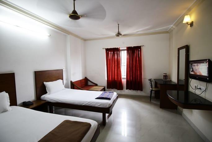 Hotel Adithya Chennai Zewnętrze zdjęcie