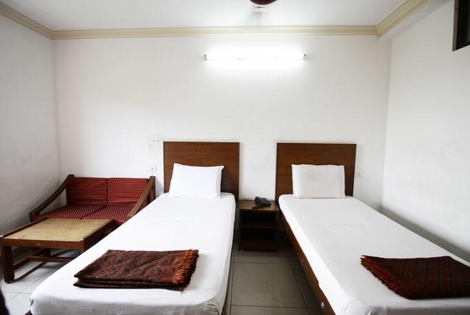 Hotel Adithya Chennai Zewnętrze zdjęcie